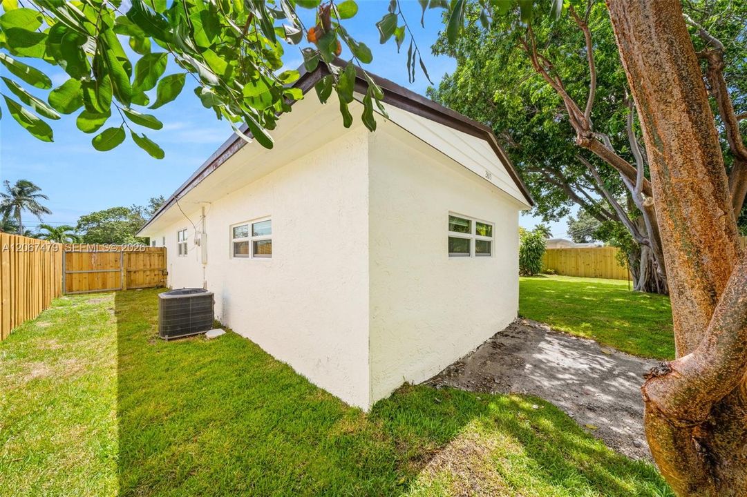 For Rent: $5,450 (4 beds, 3 baths, 2158 Square Feet)