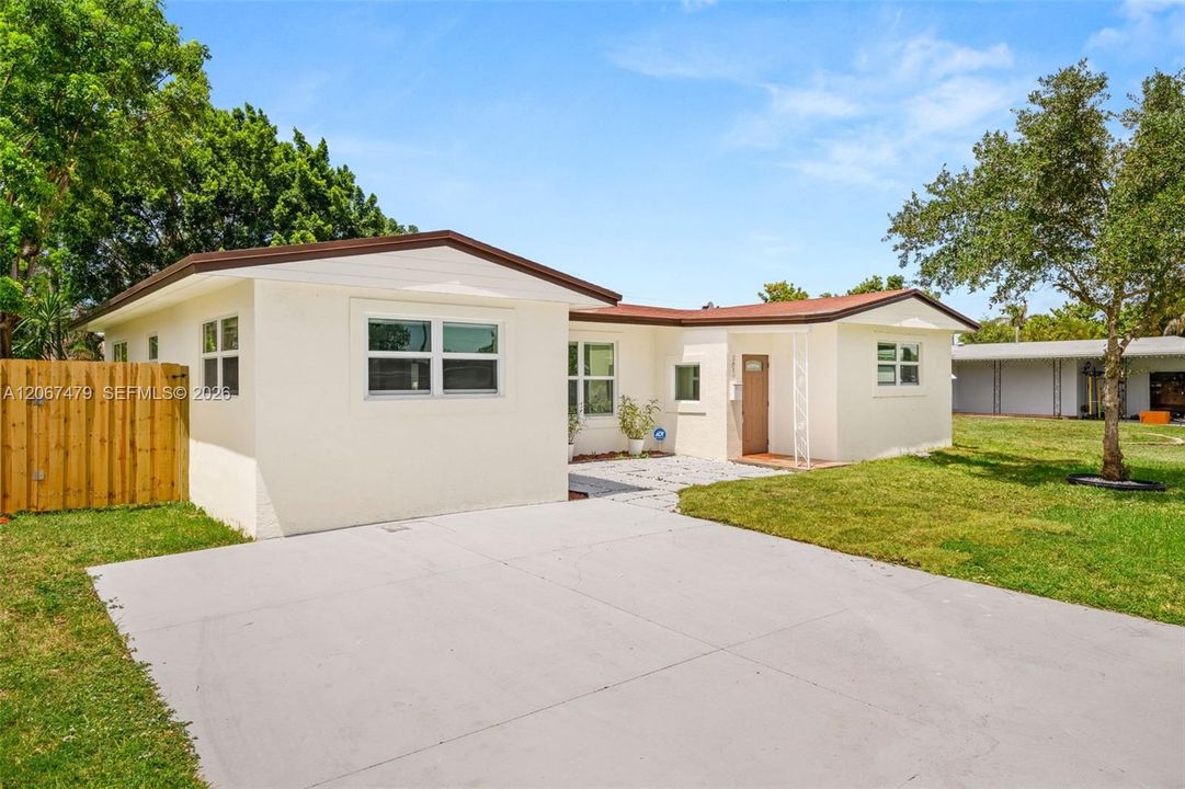 For Rent: $5,450 (4 beds, 3 baths, 2158 Square Feet)