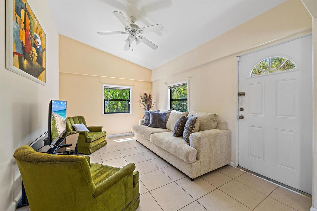 4057 Chukker Dr-9
