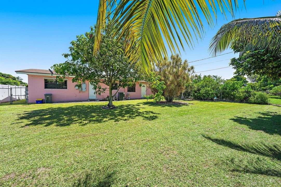 4057 Chukker Dr-16