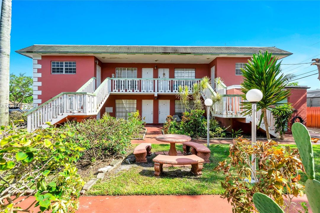 For Rent: $2,000 (2 beds, 1 baths, 0 Square Feet)
