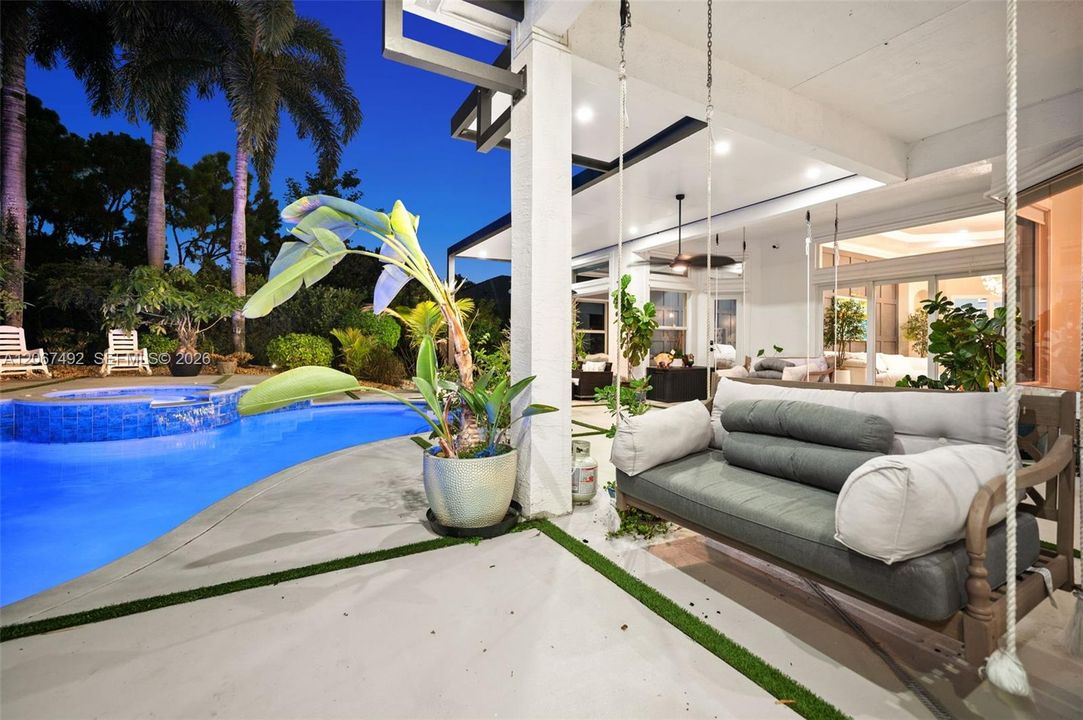 For Sale: $2,699,000 (5 beds, 3 baths, 3659 Square Feet)
