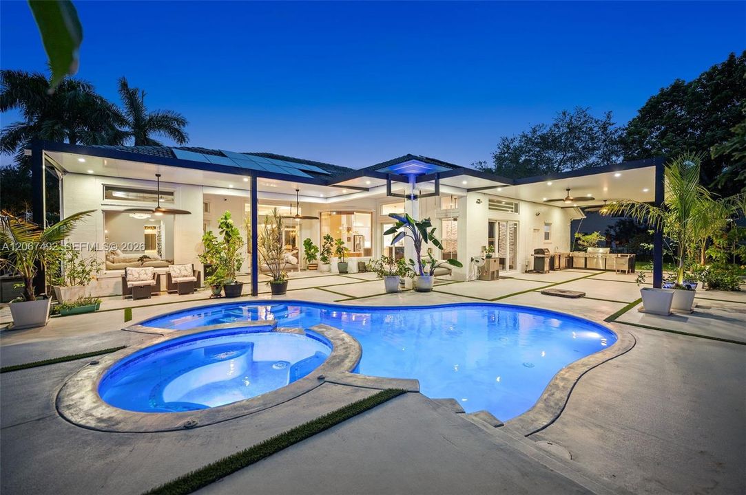 For Sale: $2,699,000 (5 beds, 3 baths, 3659 Square Feet)