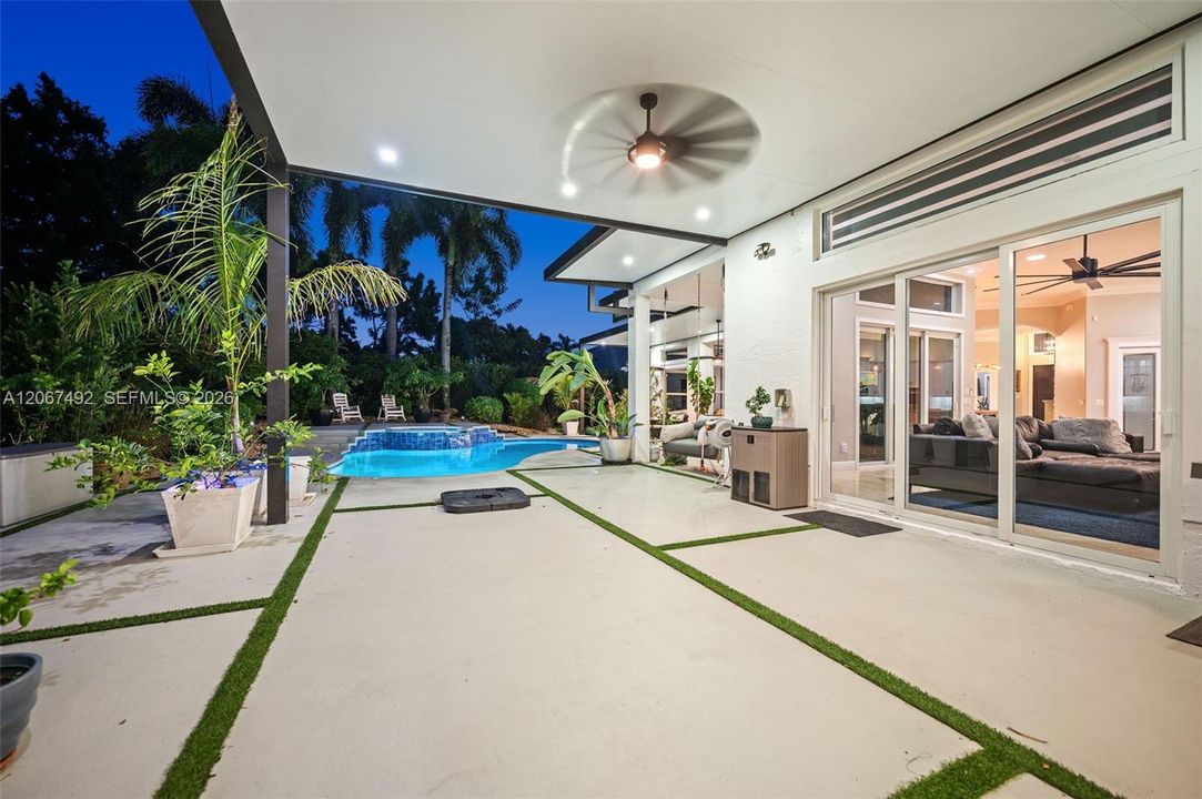 For Sale: $2,699,000 (5 beds, 3 baths, 3659 Square Feet)