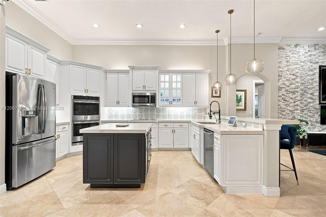 For Sale: $2,699,000 (5 beds, 3 baths, 3659 Square Feet)