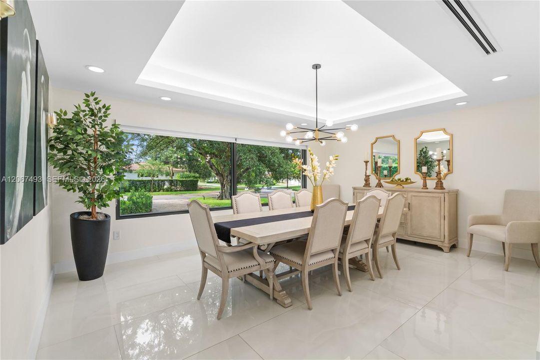For Sale: $6,200,000 (6 beds, 6 baths, 5991 Square Feet)