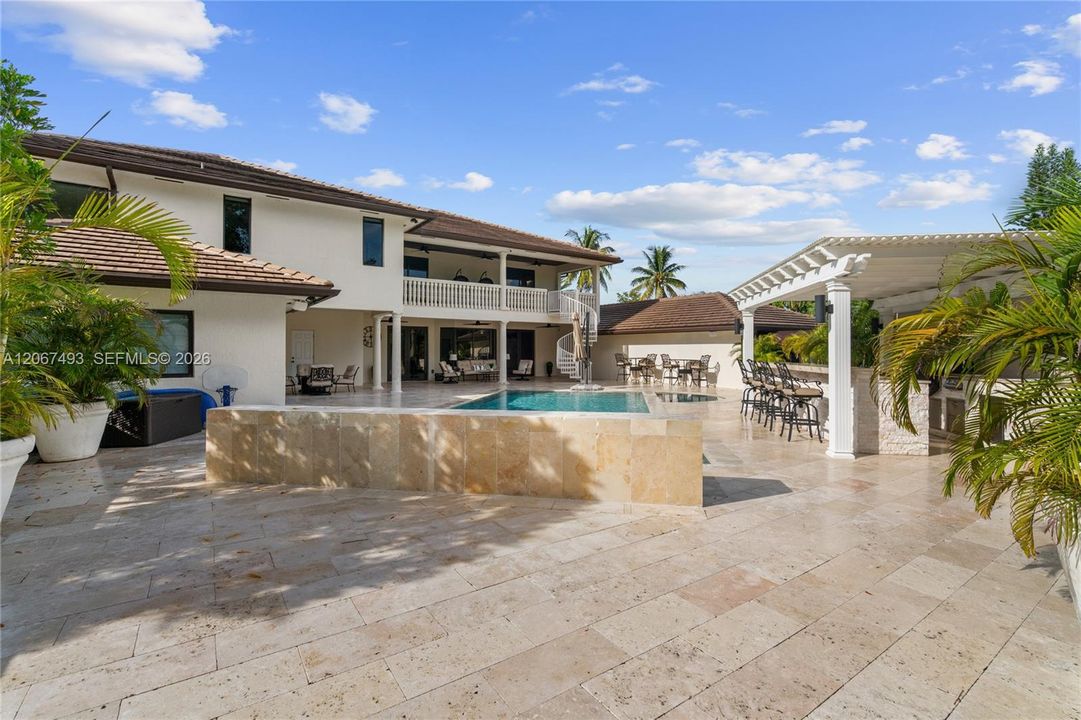 For Sale: $6,200,000 (6 beds, 6 baths, 5991 Square Feet)