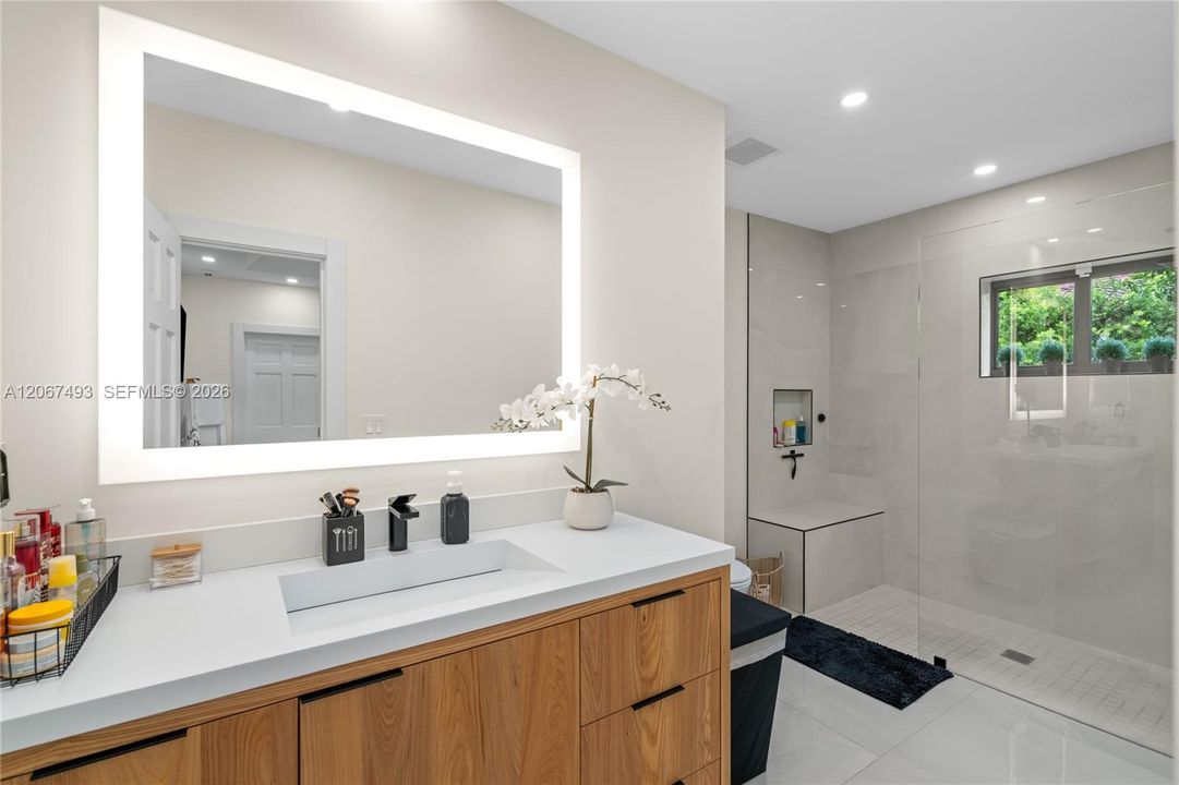 bathroom - bedroom #6