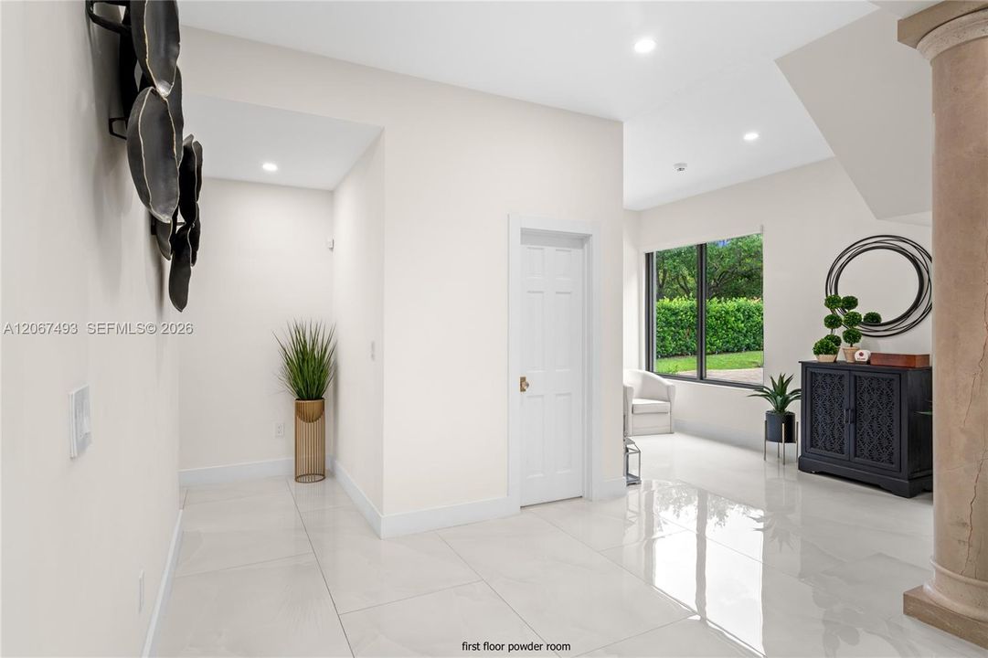 For Sale: $6,200,000 (6 beds, 6 baths, 5991 Square Feet)