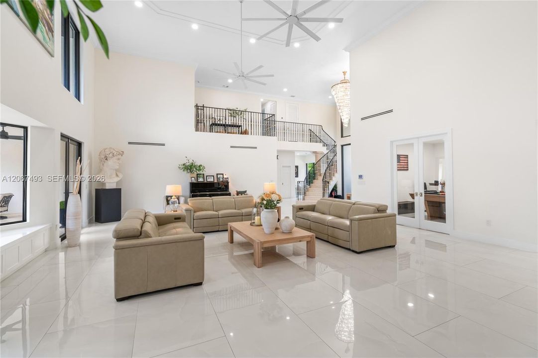 For Sale: $6,200,000 (6 beds, 6 baths, 5991 Square Feet)