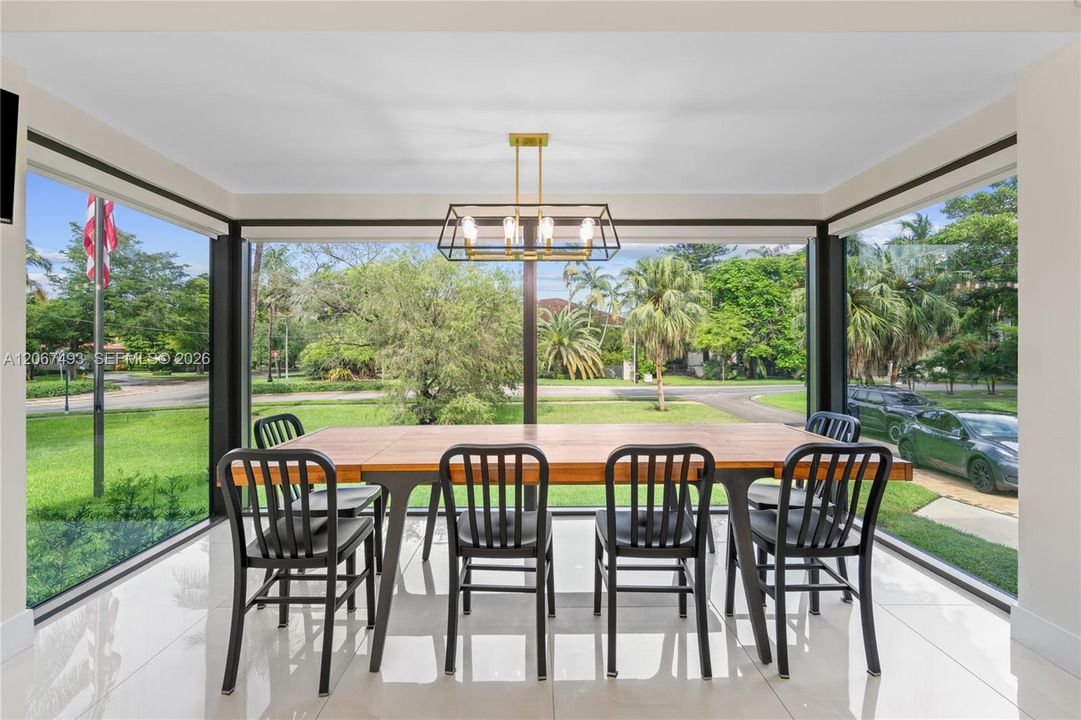 For Sale: $6,200,000 (6 beds, 6 baths, 5991 Square Feet)