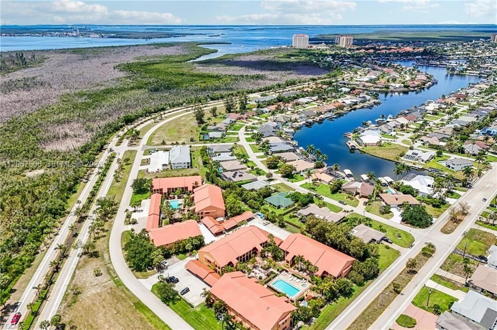 На продажу: $195,500 (2 спален, 2 ванн, 0 Квадратных фут)