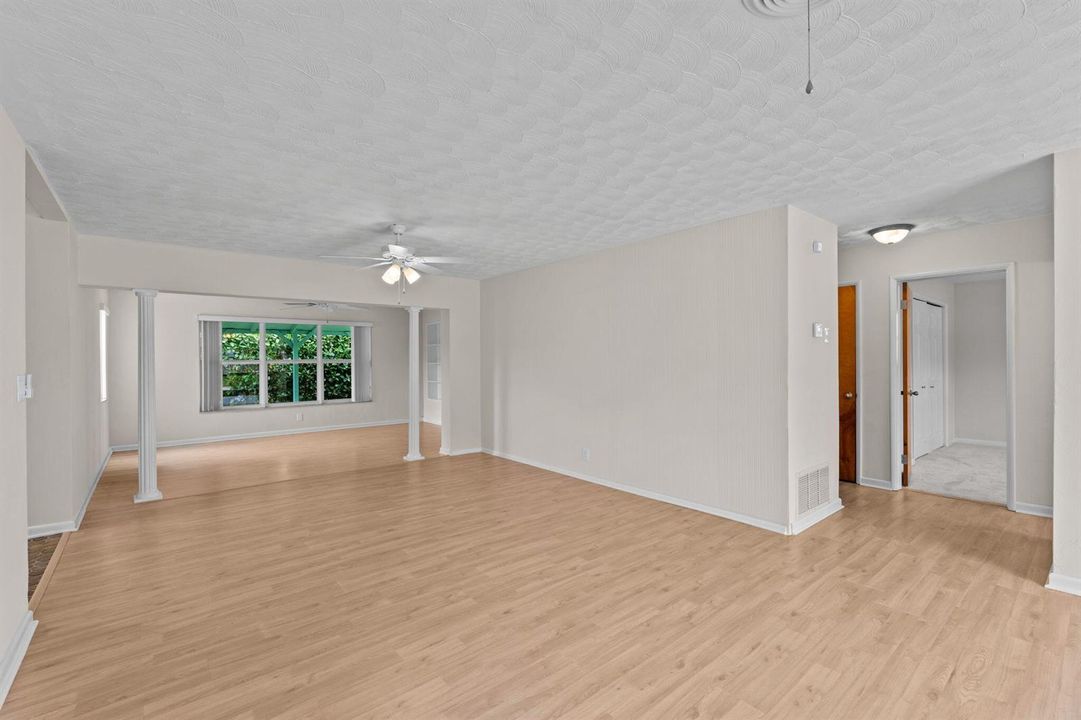 12-web-or-mls-A7404327