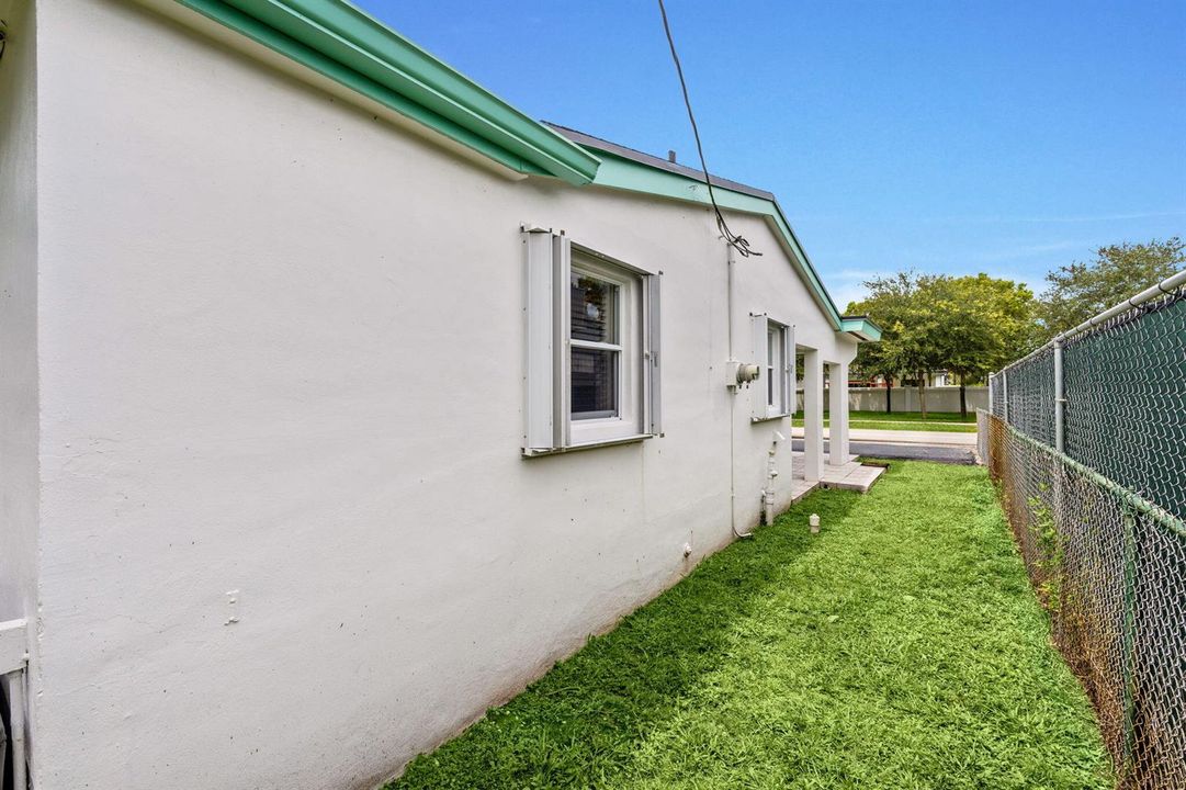 34-web-or-mls-A7404292