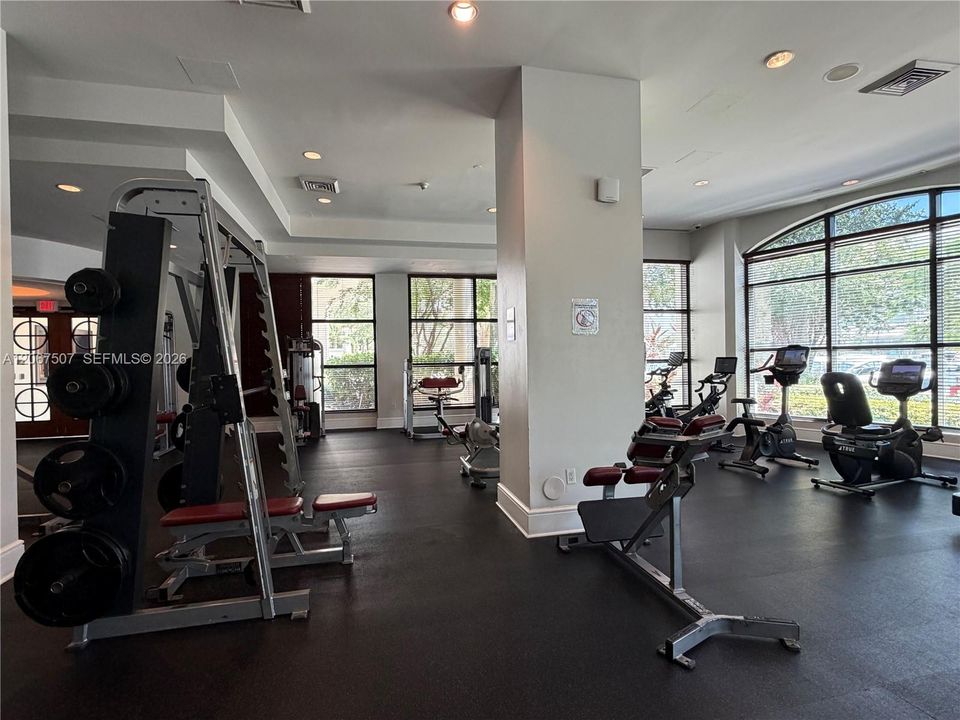 For Rent: $2,900 (2 beds, 2 baths, 1000 Square Feet)