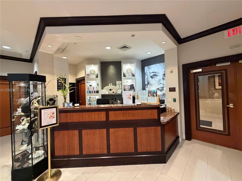 For Rent: $2,900 (2 beds, 2 baths, 1000 Square Feet)