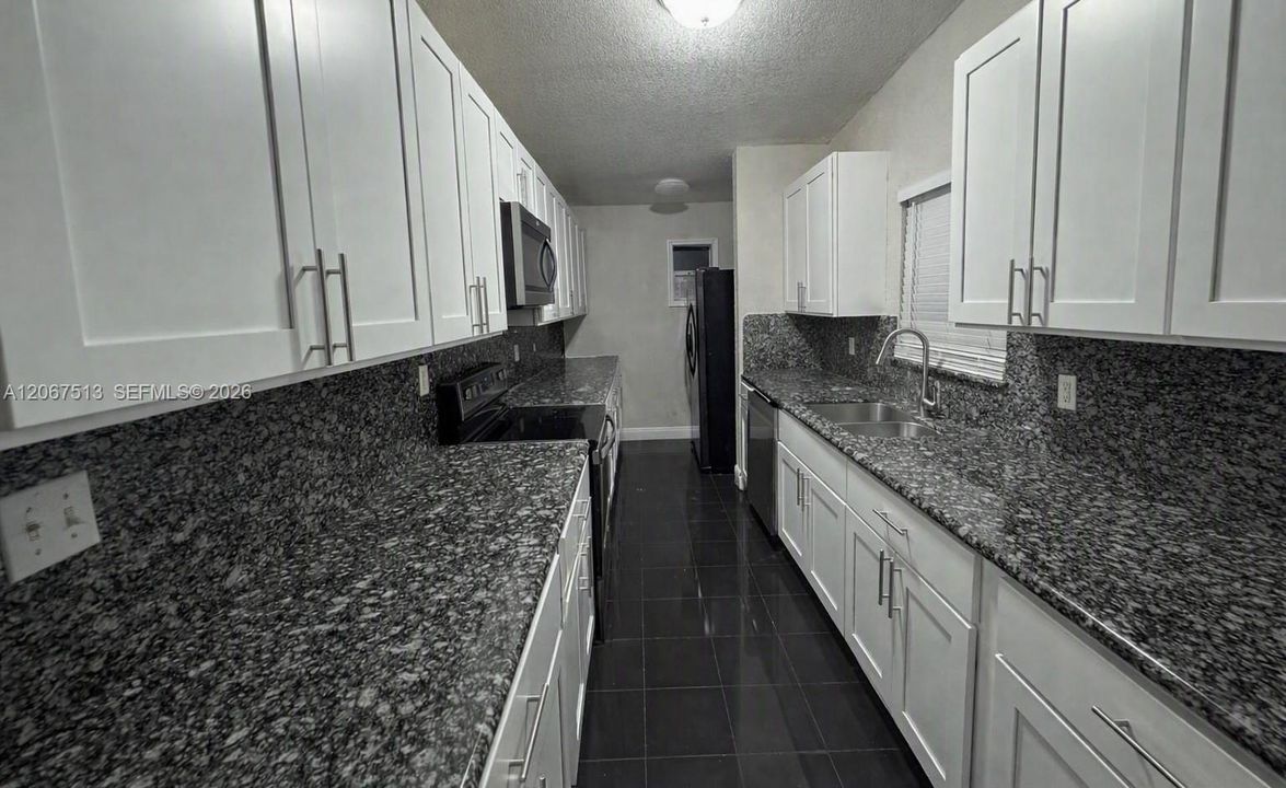 For Sale: $839,900 (6 beds, 2 baths, 2311 Square Feet)