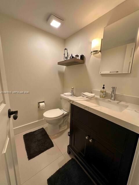 В аренду: $3,600 (1 спален, 1 ванн, 917 Квадратных фут)