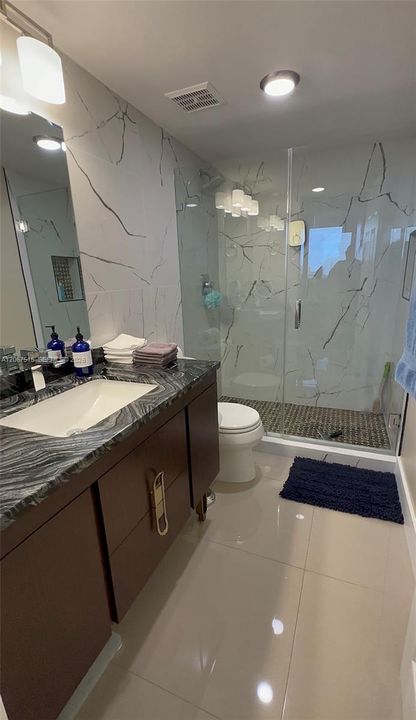 В аренду: $3,600 (1 спален, 1 ванн, 917 Квадратных фут)