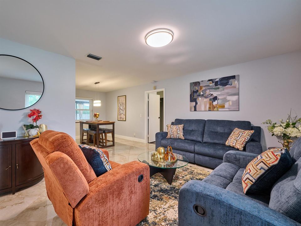 © PYL 0034