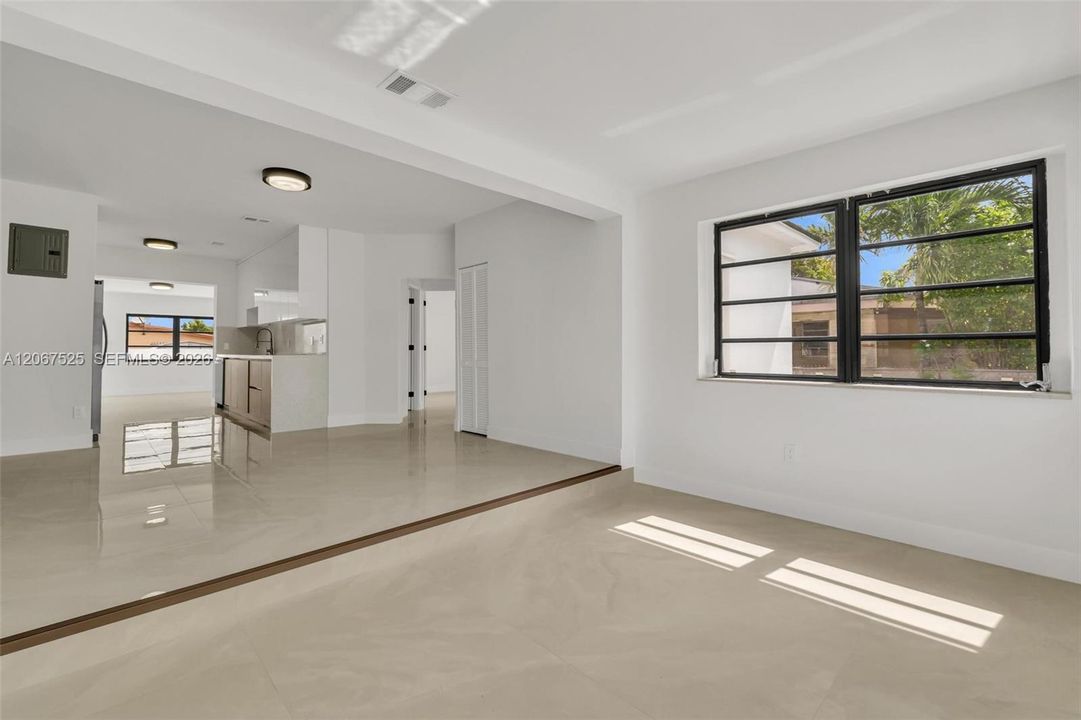 For Sale: $675,000 (5 beds, 2 baths, 1425 Square Feet)