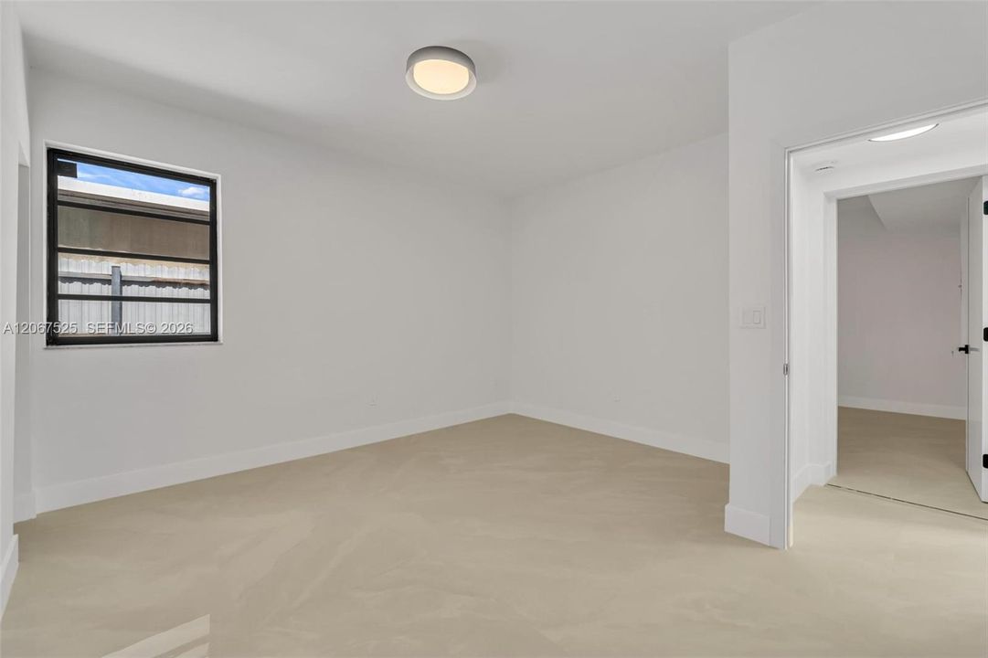 For Sale: $675,000 (5 beds, 2 baths, 1425 Square Feet)