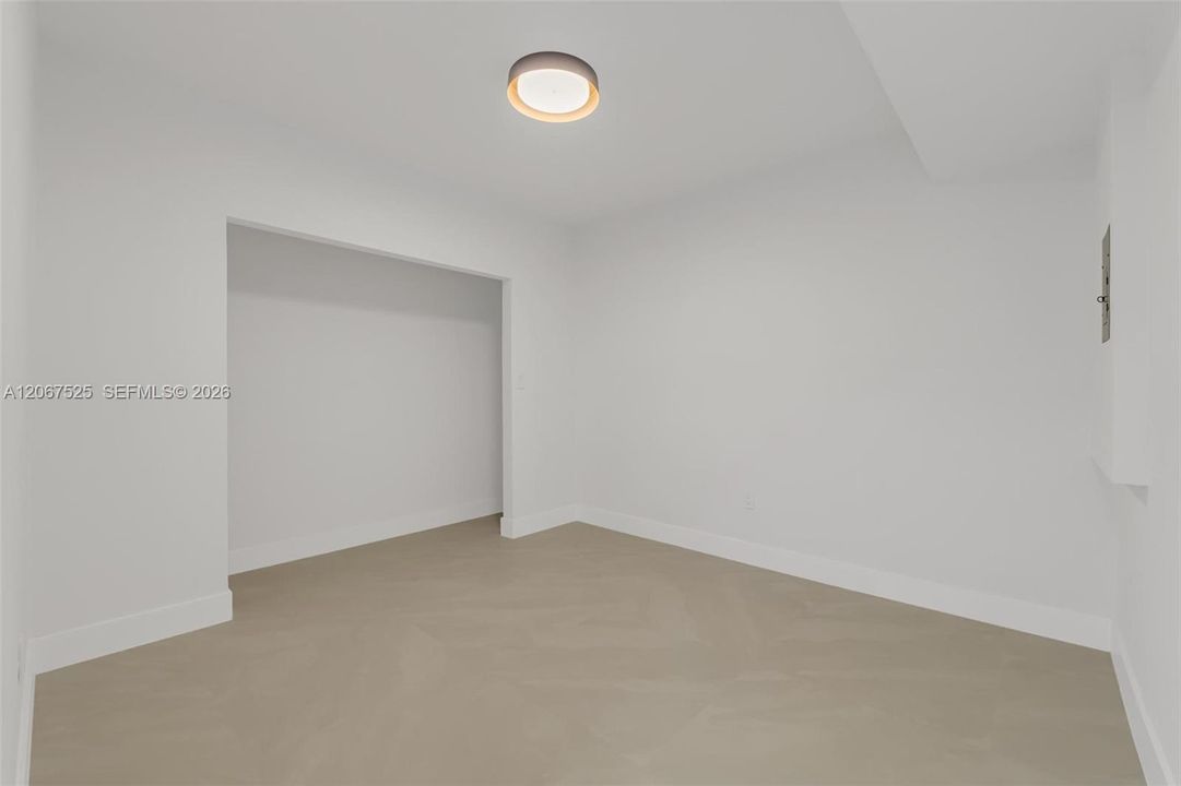 For Sale: $675,000 (5 beds, 2 baths, 1425 Square Feet)