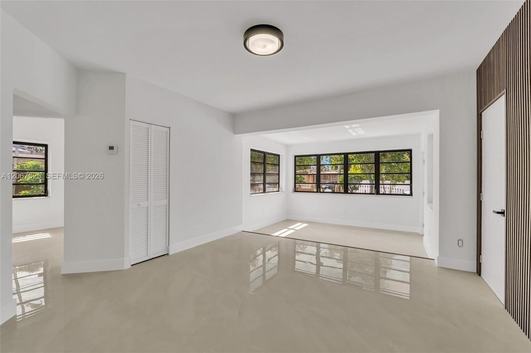 For Sale: $675,000 (5 beds, 2 baths, 1425 Square Feet)