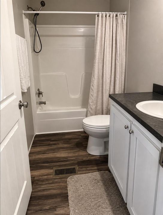 bathroom2