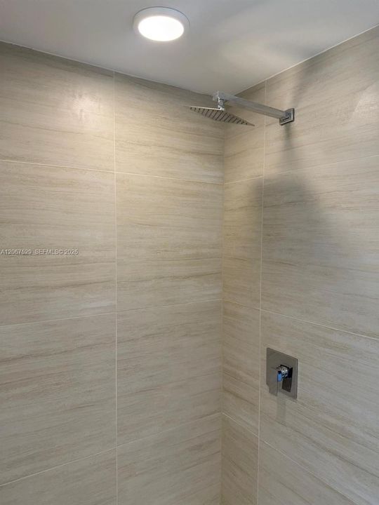 For Rent: $1,850 (2 beds, 2 baths, 1023 Square Feet)