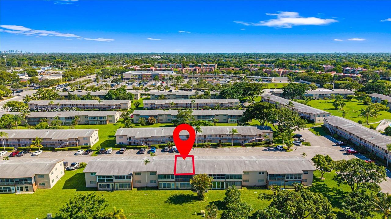 For Rent: $1,295 (1 beds, 1 baths, 670 Square Feet)