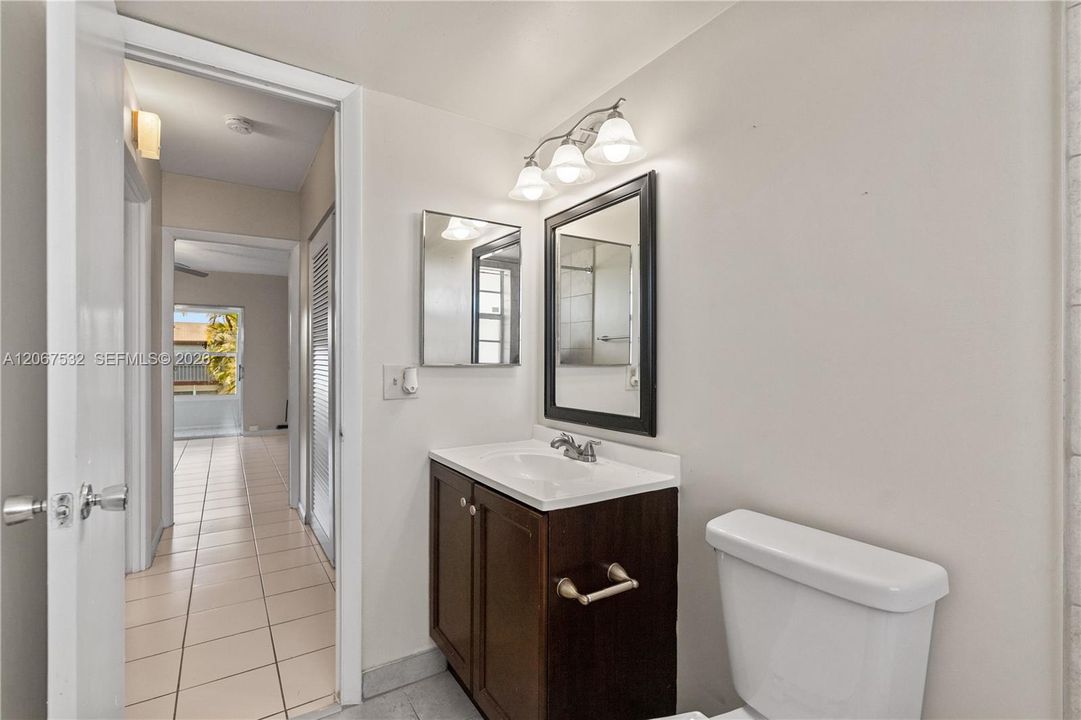 Full Bathroom
