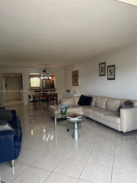 For Rent: $2,580 (2 beds, 2 baths, 1292 Square Feet)