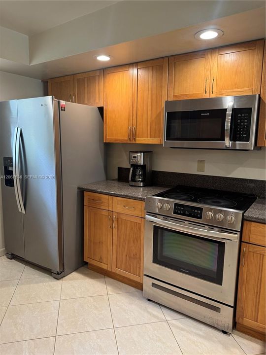 For Rent: $2,580 (2 beds, 2 baths, 1292 Square Feet)