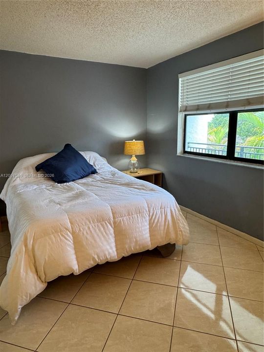 For Rent: $2,580 (2 beds, 2 baths, 1292 Square Feet)
