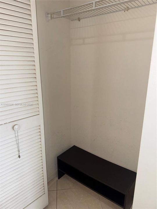For Rent: $2,580 (2 beds, 2 baths, 1292 Square Feet)