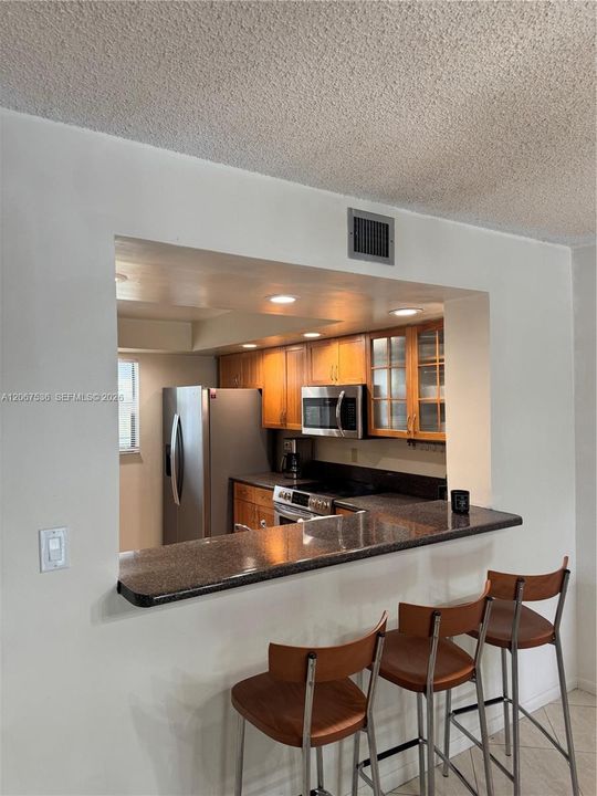 For Rent: $2,580 (2 beds, 2 baths, 1292 Square Feet)