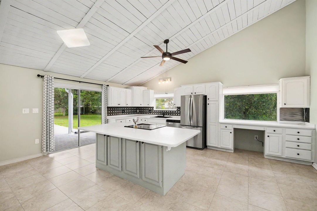 Kitchen/Dining