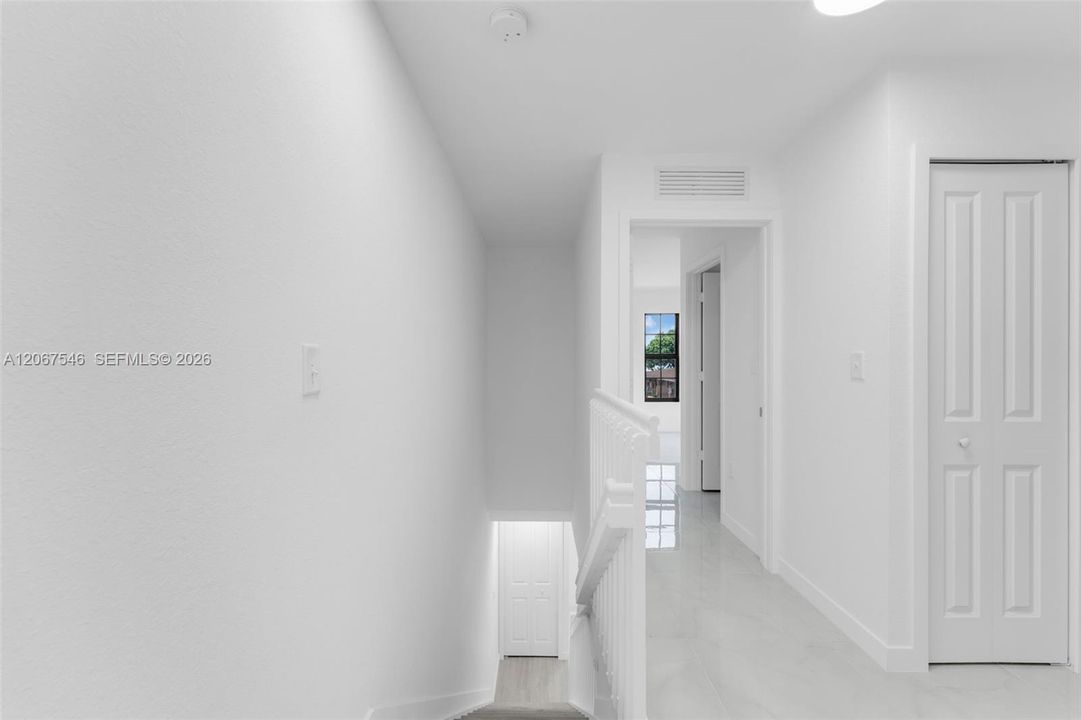 For Rent: $2,500 (3 beds, 2 baths, 1200 Square Feet)