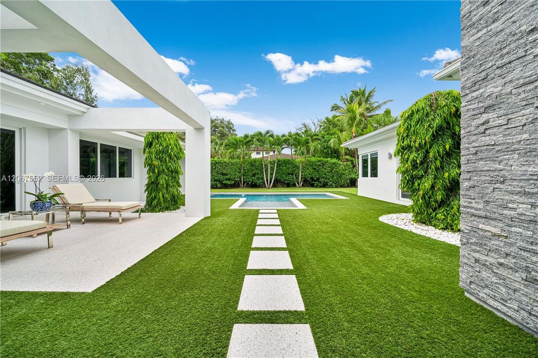 For Sale: $4,000,000 (5 beds, 4 baths, 3673 Square Feet)