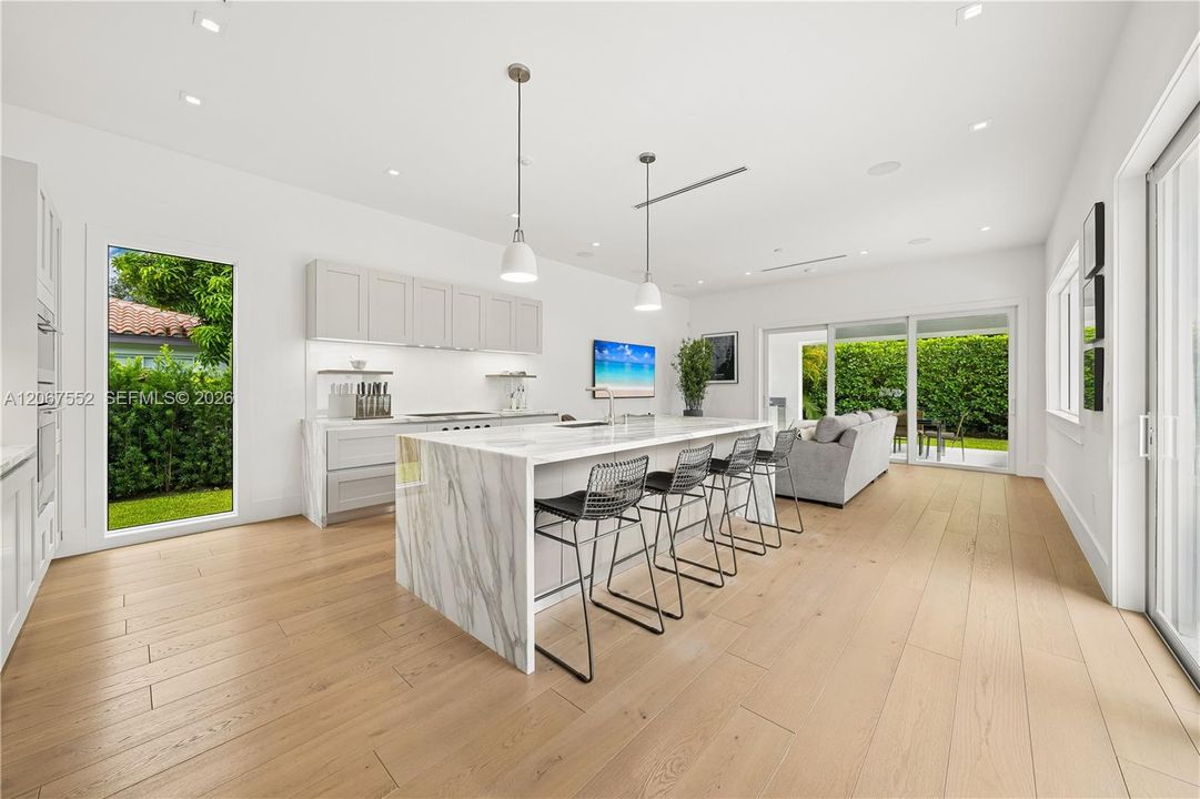 For Sale: $4,000,000 (5 beds, 4 baths, 3673 Square Feet)
