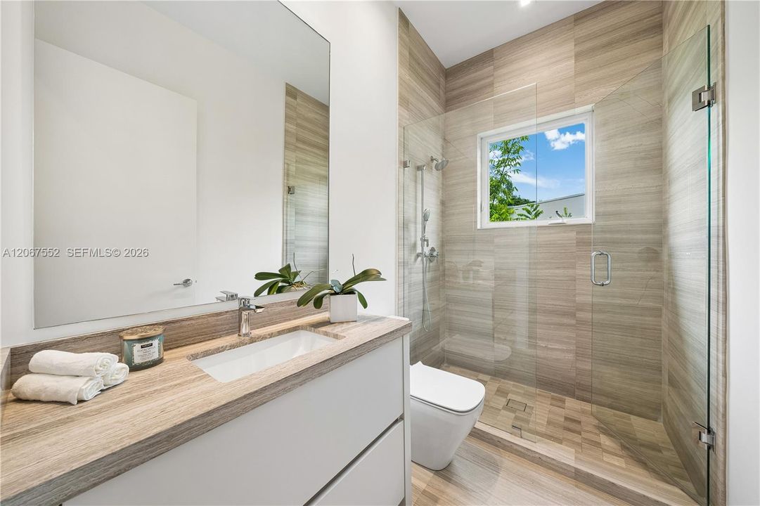 For Sale: $4,000,000 (5 beds, 4 baths, 3673 Square Feet)