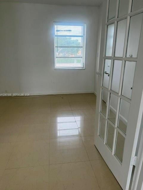 В аренду: $2,450 (3 спален, 1 ванн, 0 Квадратных фут)