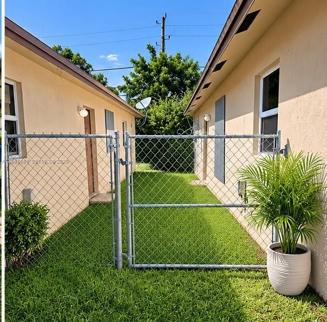 For Sale: $415,000 (4 beds, 2 baths, 1290 Square Feet)