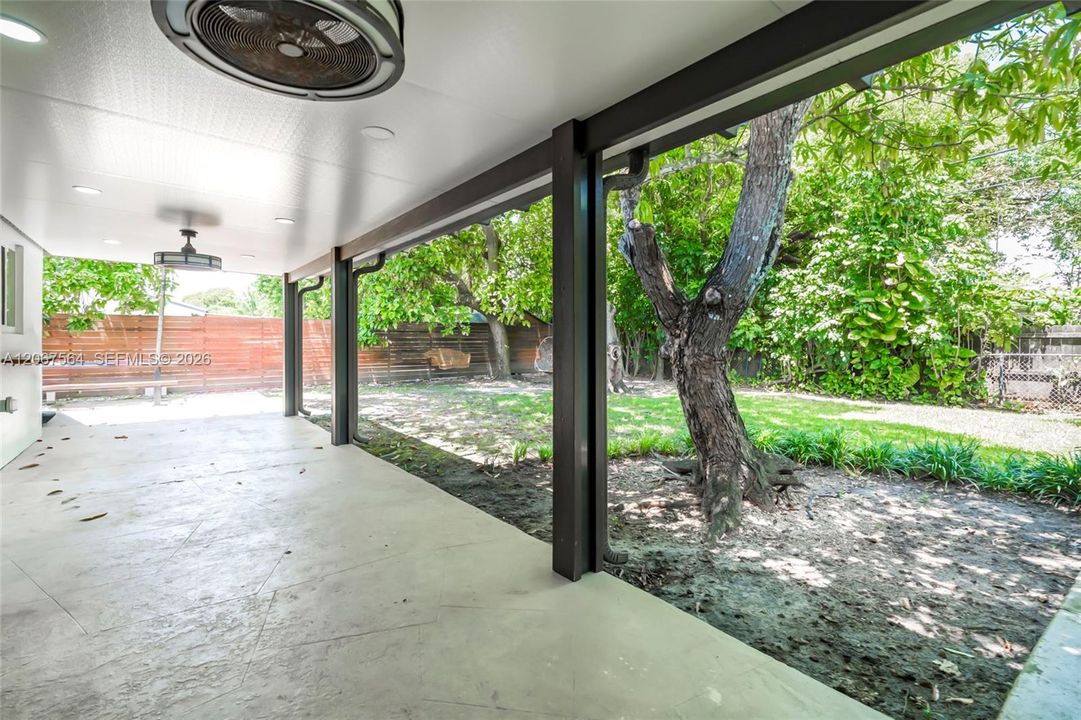 For Rent: $3,500 (3 beds, 2 baths, 1699 Square Feet)