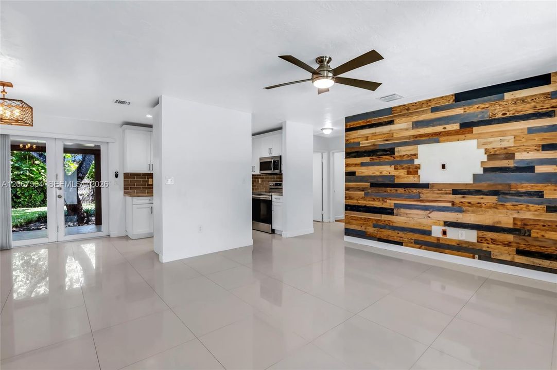 For Rent: $3,500 (3 beds, 2 baths, 1699 Square Feet)