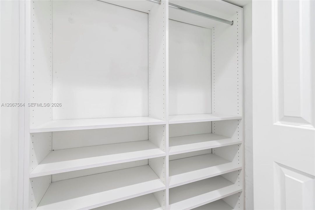 For Rent: $3,500 (3 beds, 2 baths, 1699 Square Feet)