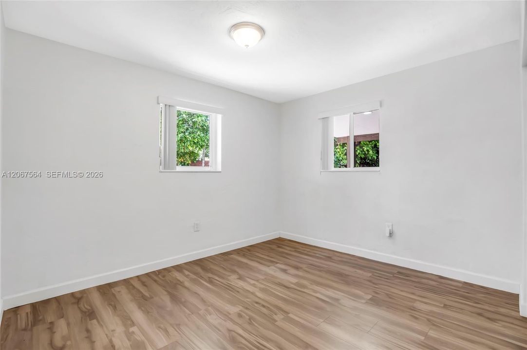 For Rent: $3,500 (3 beds, 2 baths, 1699 Square Feet)