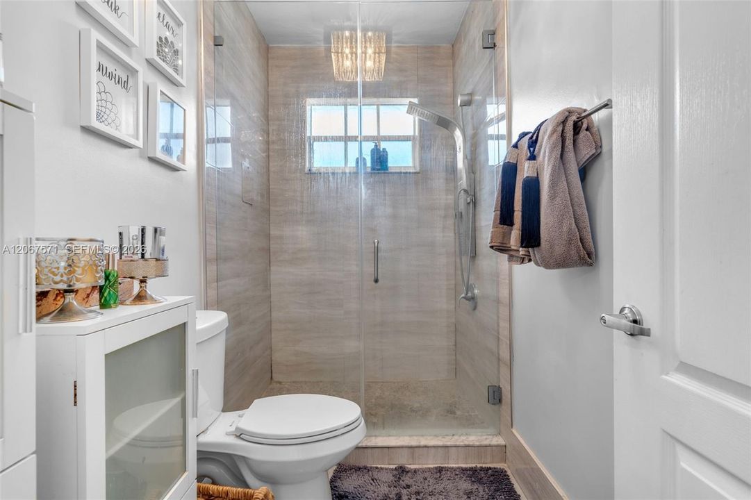 For Sale: $649,000 (3 beds, 2 baths, 1539 Square Feet)