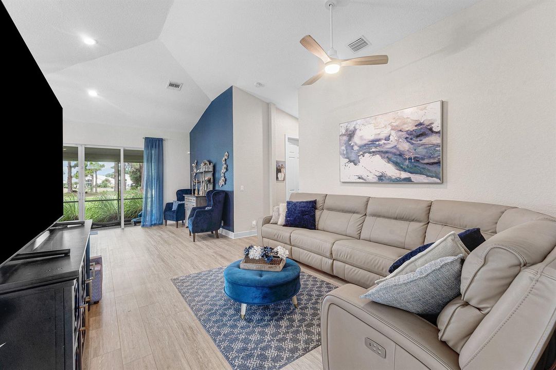 007-5641FountainsDriveSouth-Greenacres-F